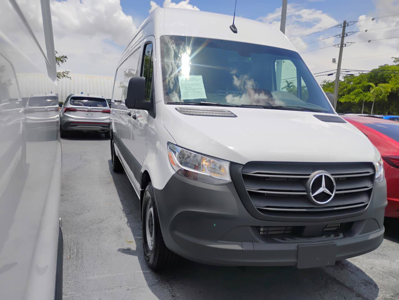 Used 2025 Mercedes-Benz Sprinter 2500 image 5