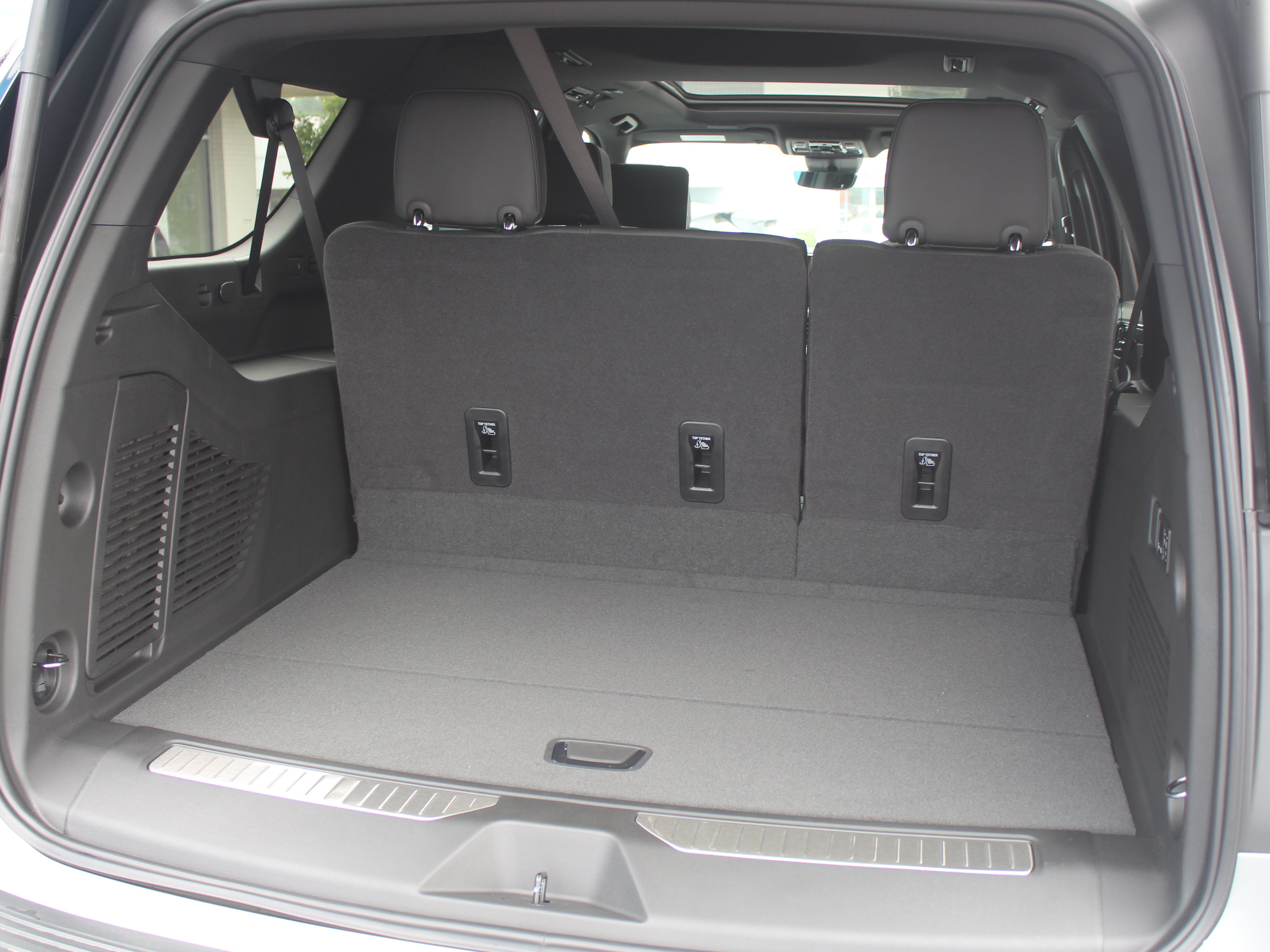New 2026 Chevrolet Suburban Premier AWD/4WD image 20