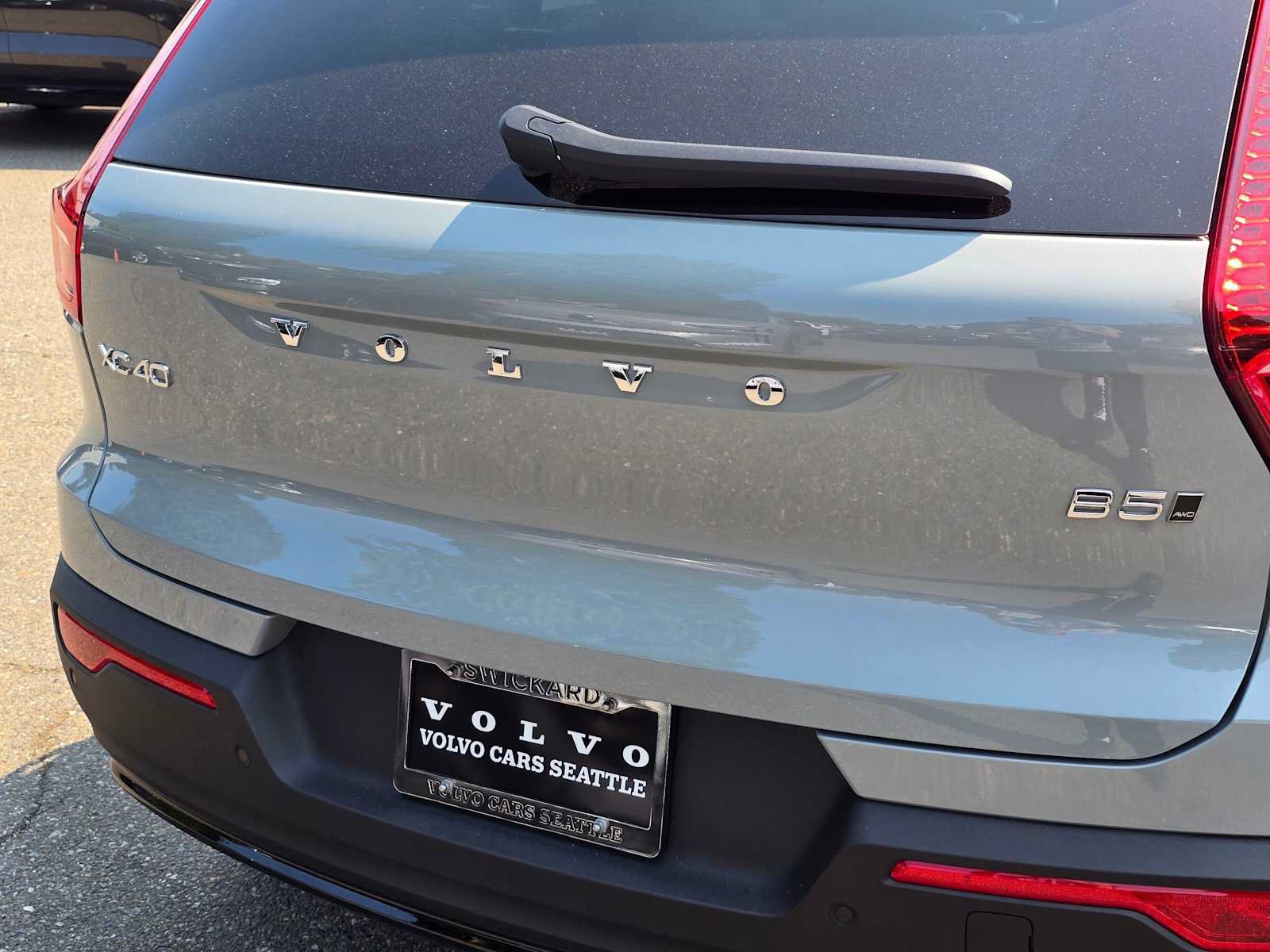 New 2026 Volvo XC40 B5 Plus w/ Protection Package Premier AWD/4WD image 15