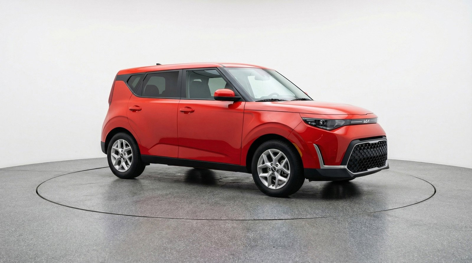 Used 2025 Kia Soul LX w/ LX Technology Package FWD image 1