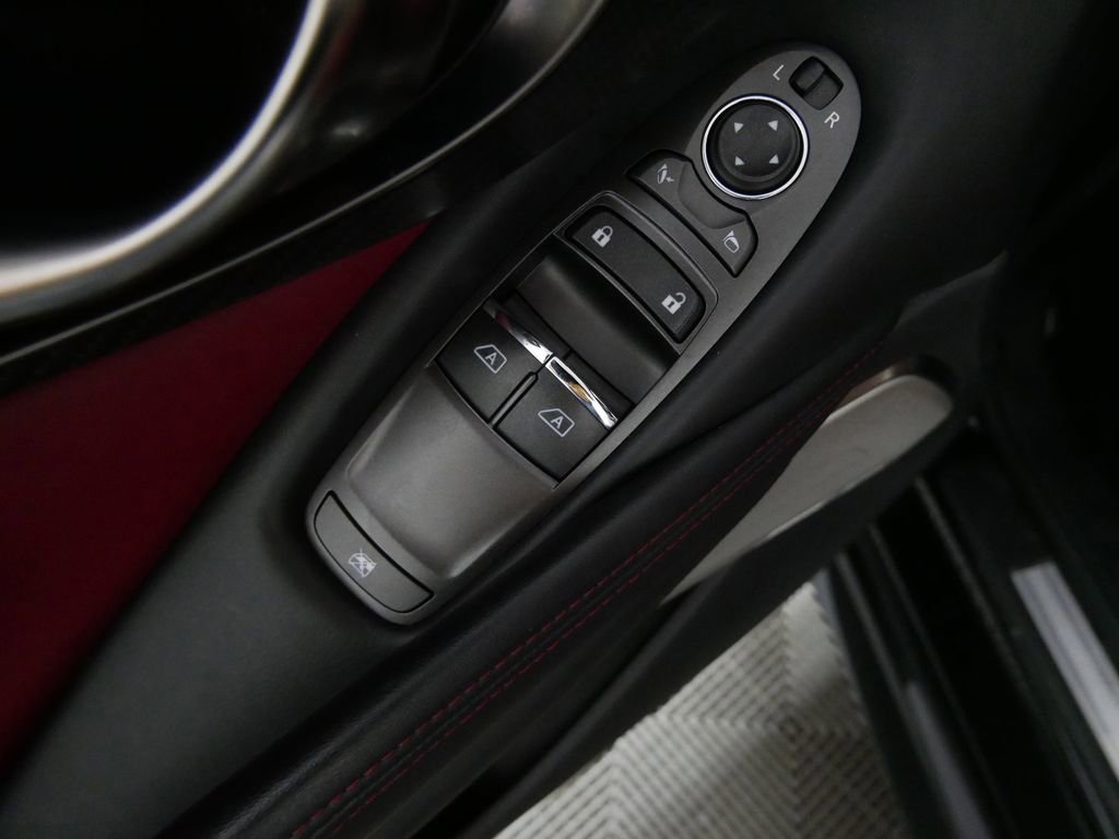 Used 2022 INFINITI Q60 Red Sport 400 image 17