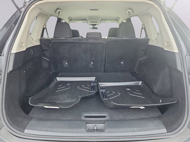Used 2021 Nissan Rogue S image 29