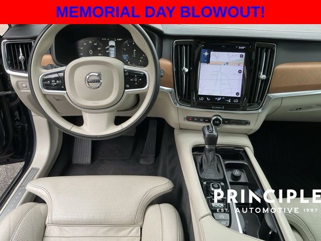 Used 2019 Volvo V90 T5 Inscription w/ Protection Package Premier FWD image 14