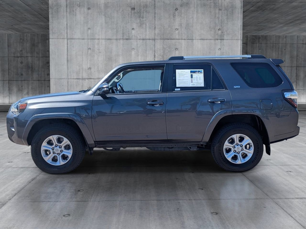 Used 2023 Toyota 4Runner SR5 Premium image 2