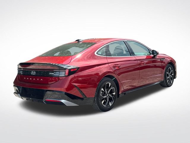 Used 2025 Hyundai Sonata SEL FWD image 7