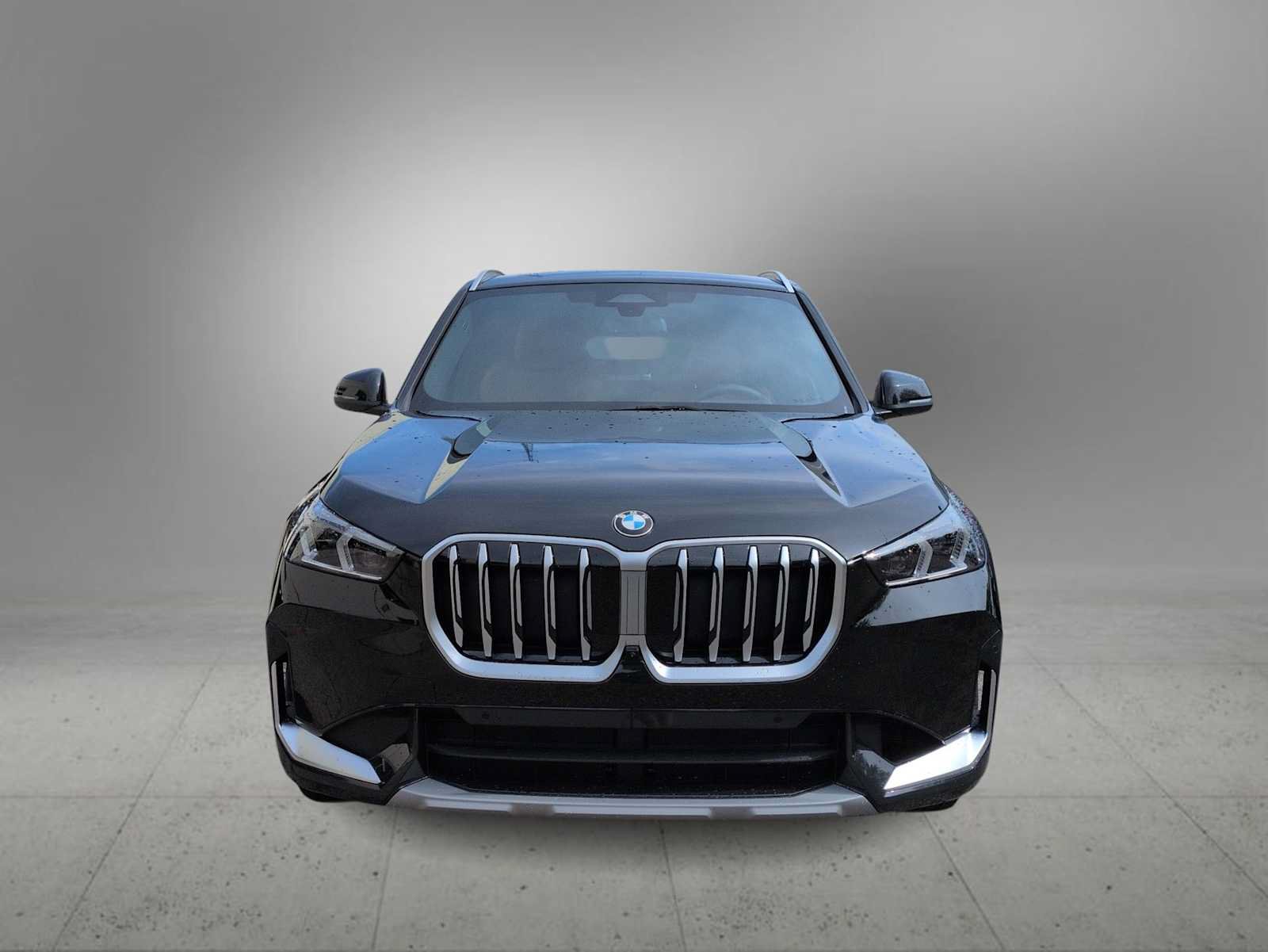 New 2026 BMW X1 xDrive28i w/ Technology Package AWD/4WD image 3
