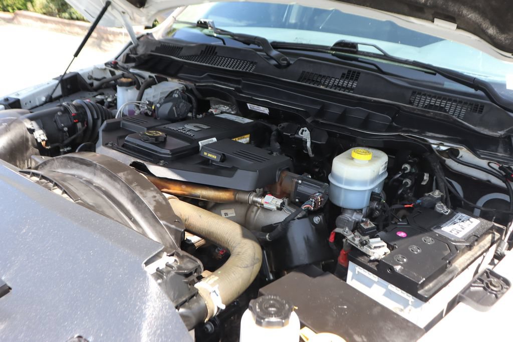 Used 2018 RAM 2500 SLT AWD/4WD image 12