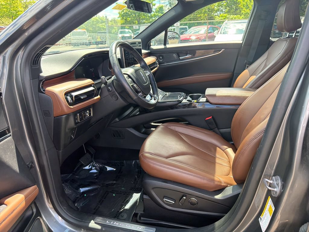 Certified 2023 Lincoln Nautilus Reserve w/ Luxury Package AWD/4WD image 11