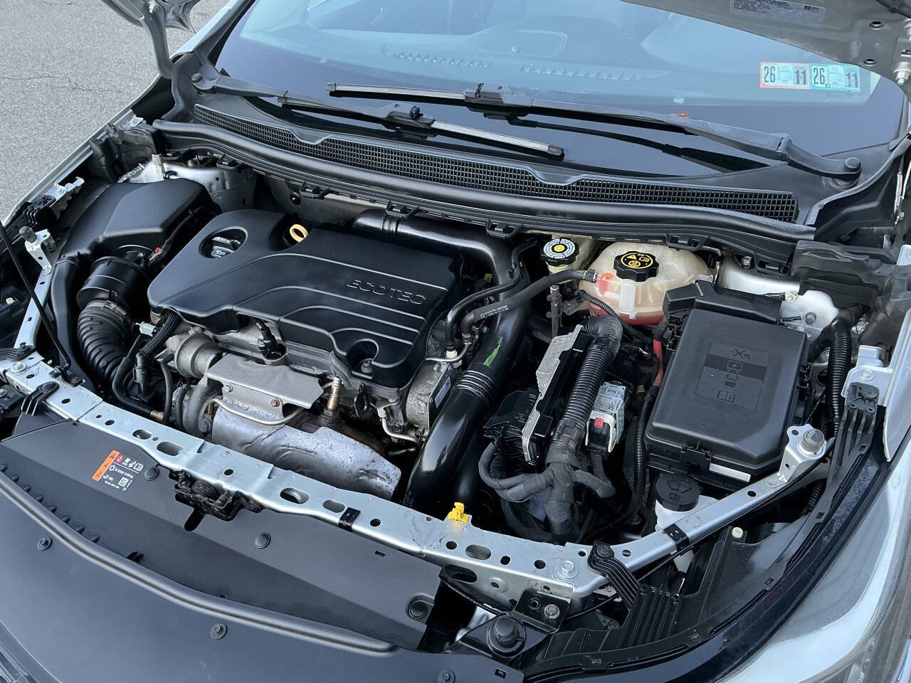 Used 2018 Chevrolet Cruze LT FWD image 33