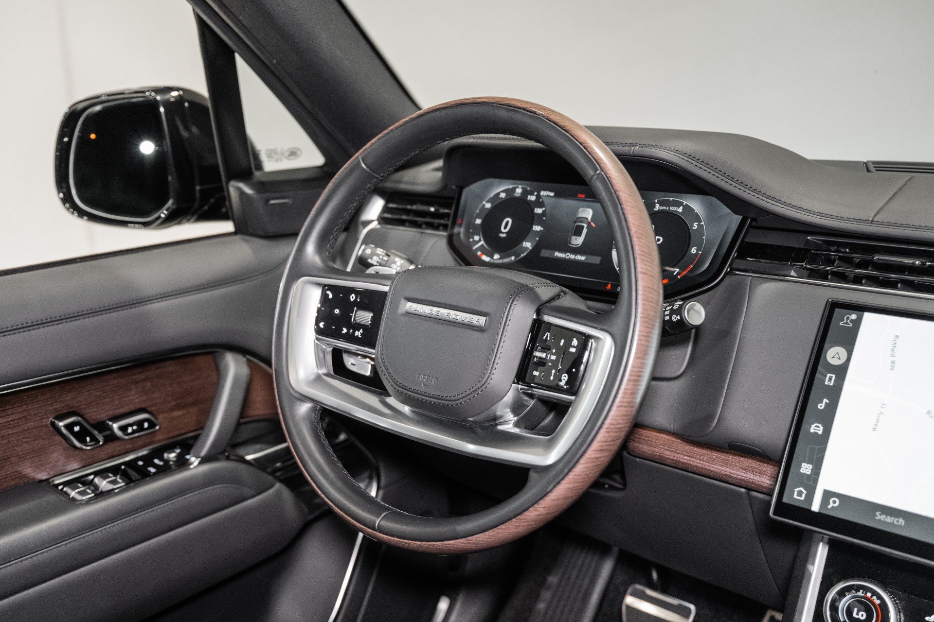 Used 2023 Land Rover Range Rover SE AWD/4WD image 30
