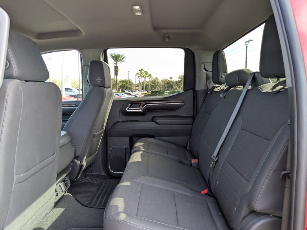 Used 2025 Chevrolet Silverado 1500 LT image 14