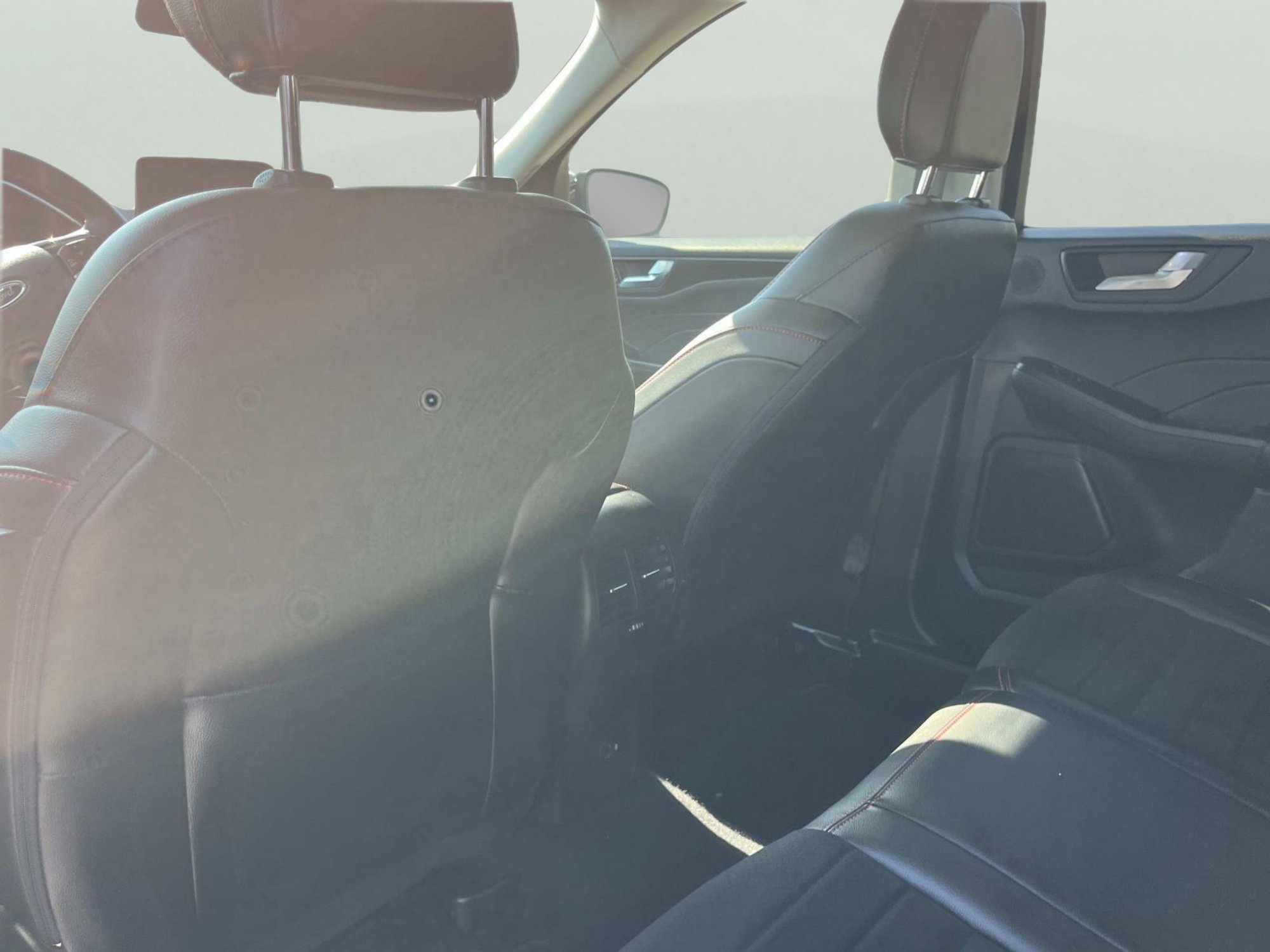 Used 2022 Ford Escape SEL w/ SEL Stealth AWD Package image 19