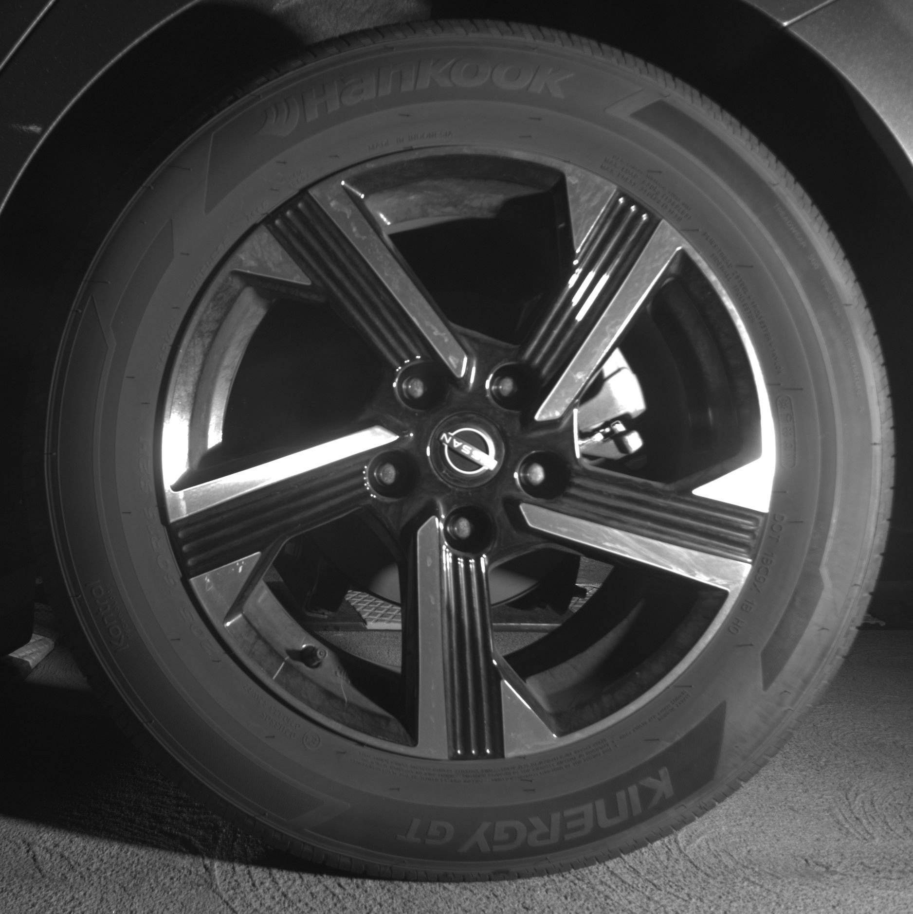 Used 2025 Nissan Sentra SV FWD image 14