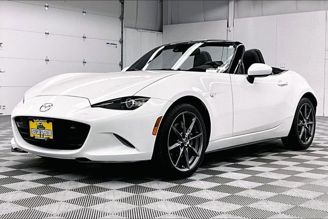 Used 2016 MAZDA MX-5 Miata Grand Touring RWD image 12