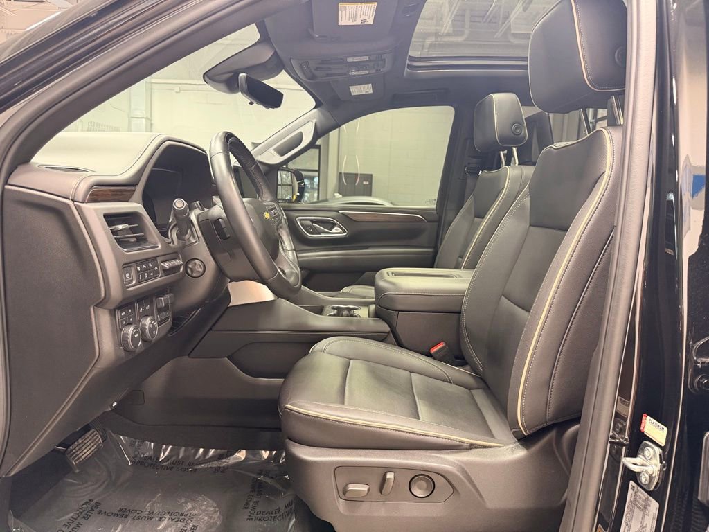 Used 2024 Chevrolet Tahoe Premier w/ Advanced Technology Package AWD/4WD image 28
