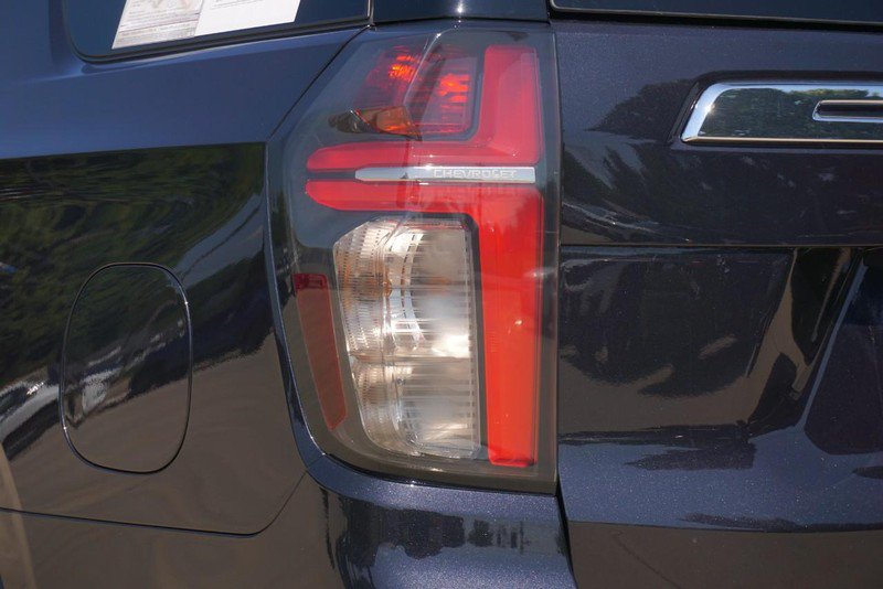 Used 2023 Chevrolet Tahoe Premier AWD/4WD image 18