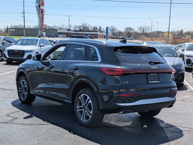 Used 2025 Audi Q5 Premium w/ Convenience Package AWD/4WD image 5