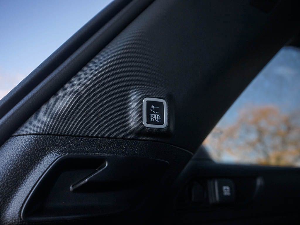 New 2025 Jeep Grand Cherokee Limited w/ Trailer Tow Package AWD/4WD image 9