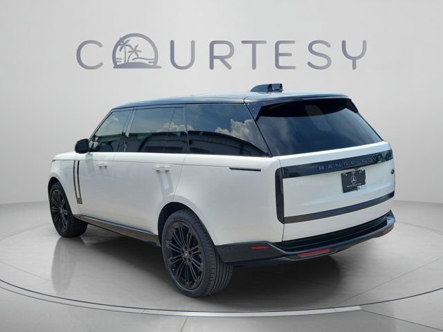 Used 2023 Land Rover Range Rover Long Wheelbase SE AWD/4WD image 2