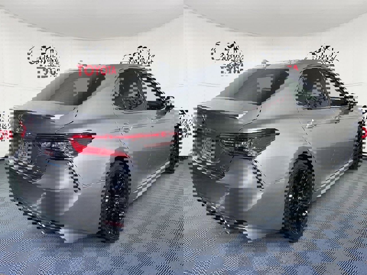 Used 2024 Toyota Camry XSE image 8