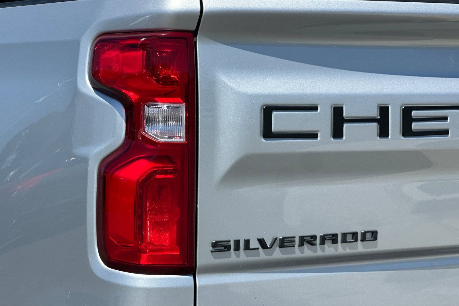 Used 2021 Chevrolet Silverado 1500 Custom image 24