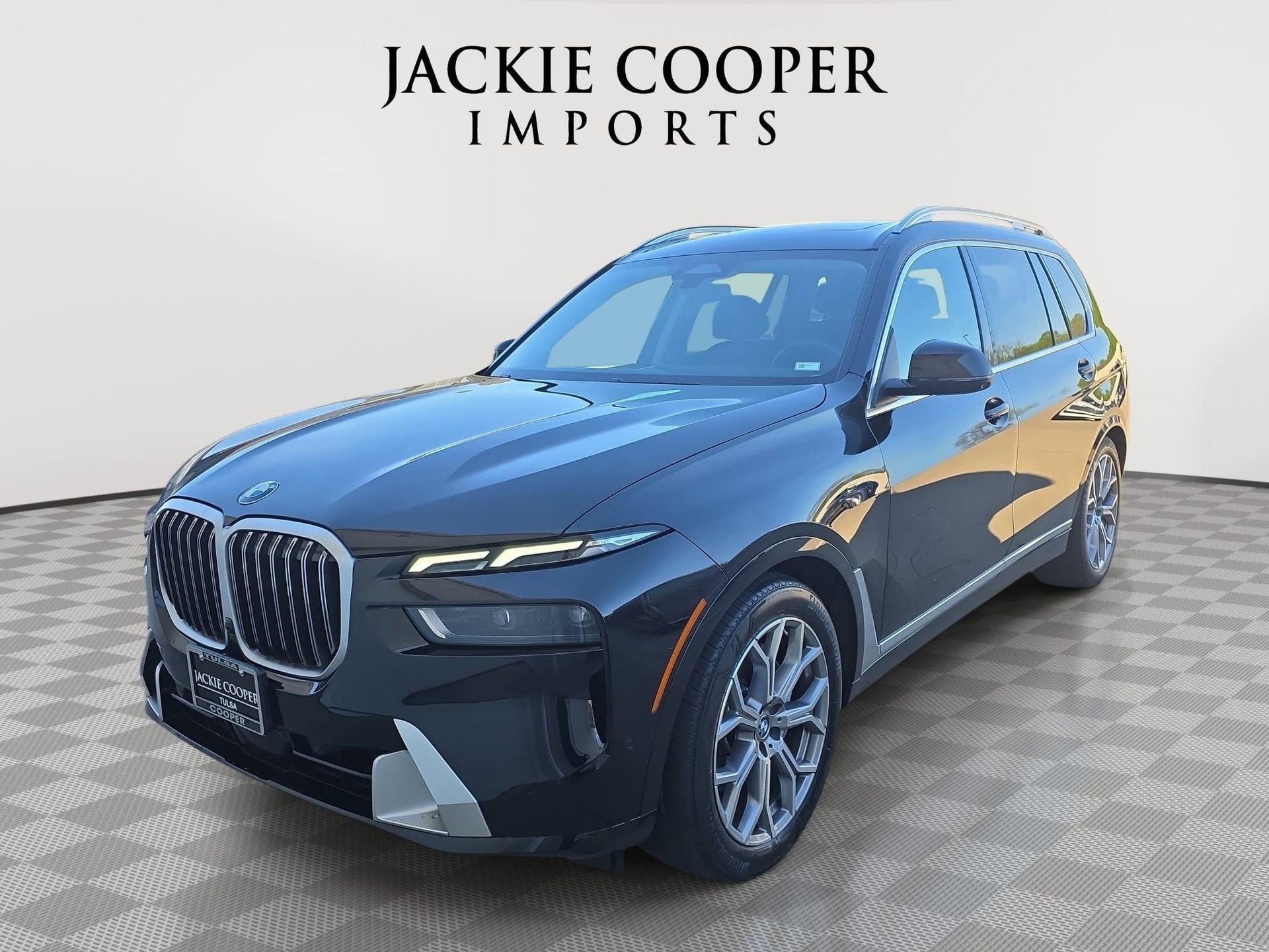 Used 2025 BMW X7 xDrive40i image 1