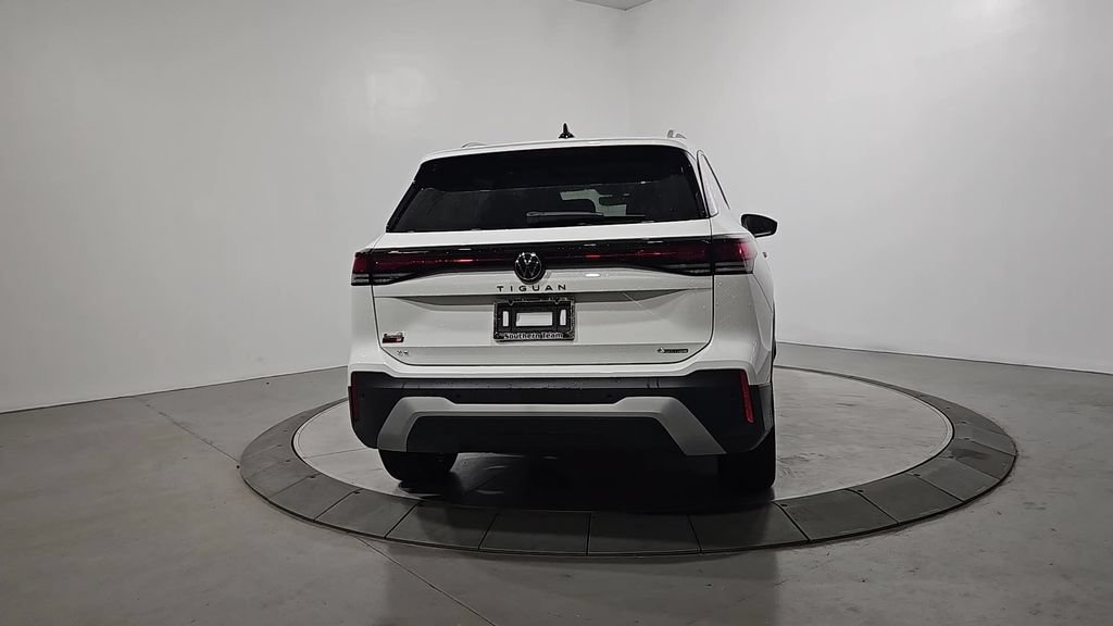 New 2026 Volkswagen Tiguan SE AWD/4WD image 4
