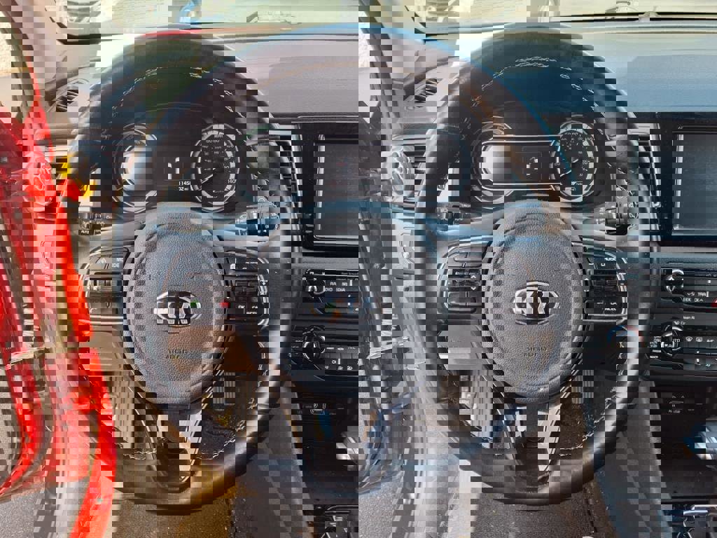 Used 2017 Kia Niro Touring image 22