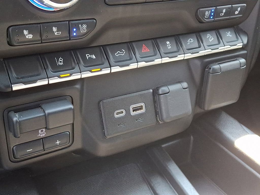 Used 2022 GMC Sierra 2500 Denali w/ Technology Package AWD/4WD image 24