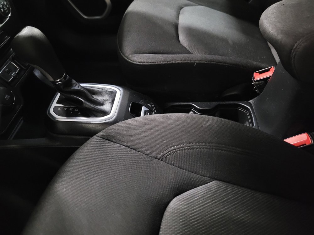 Used 2019 Jeep Renegade Sport w/ Sport Appearance Group AWD/4WD image 26
