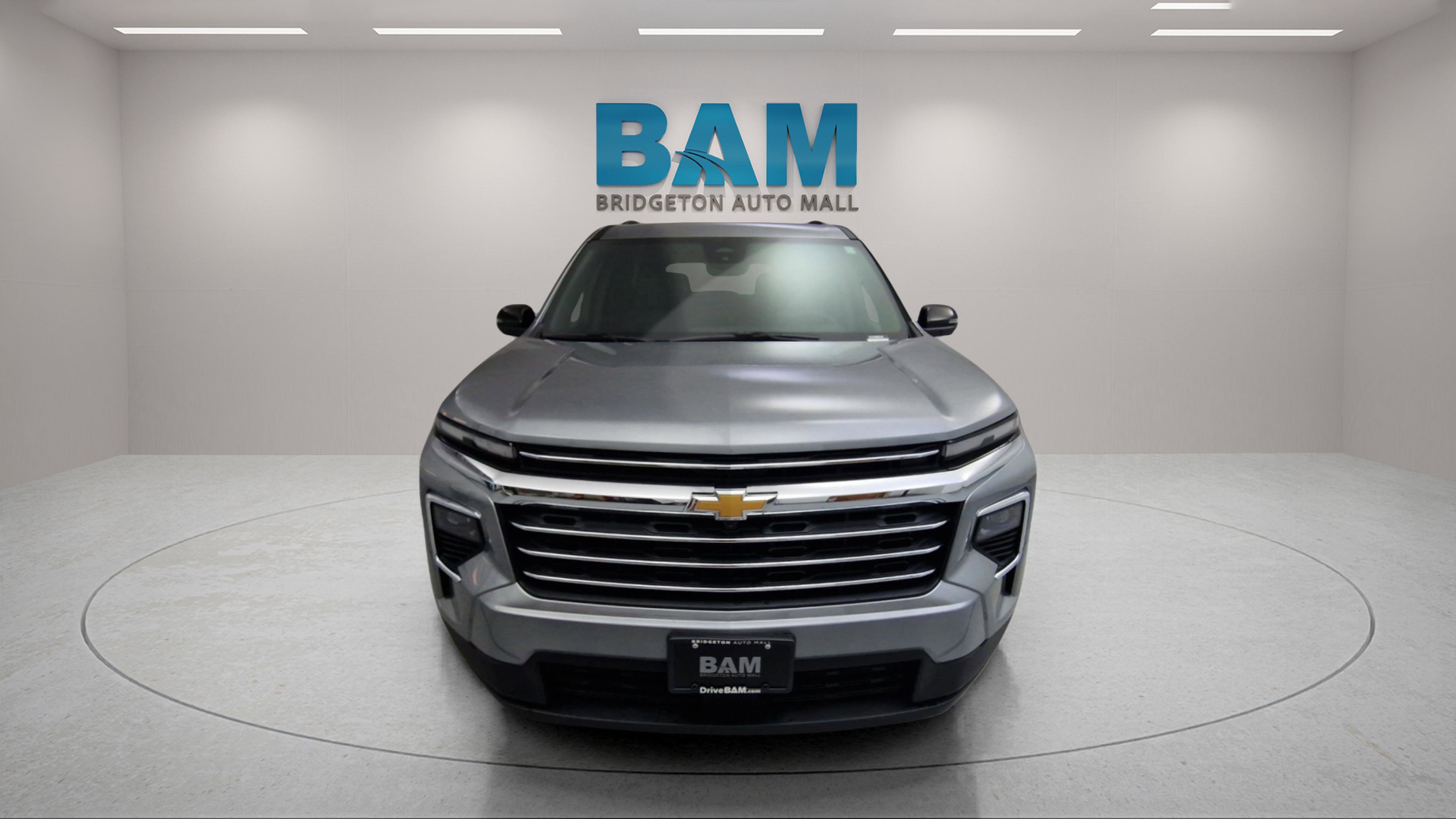 New 2026 Chevrolet Traverse LT w/ Driver Confidence Package image 3