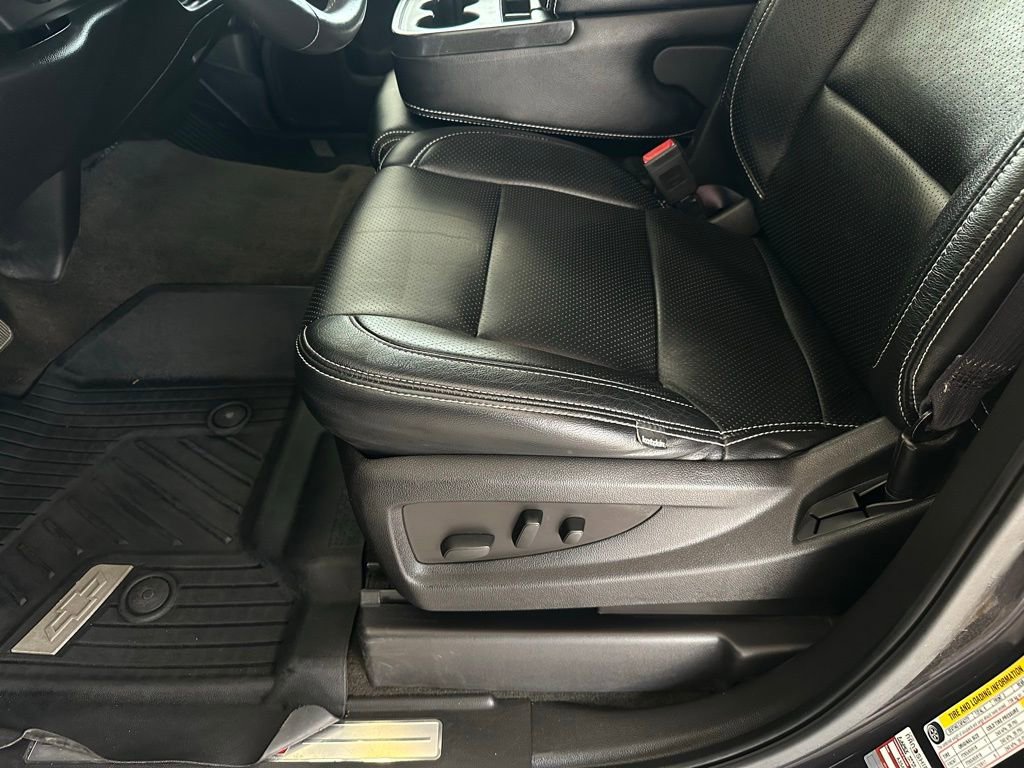 Used 2016 Chevrolet Silverado 1500 LT w/ All Star Edition AWD/4WD image 12