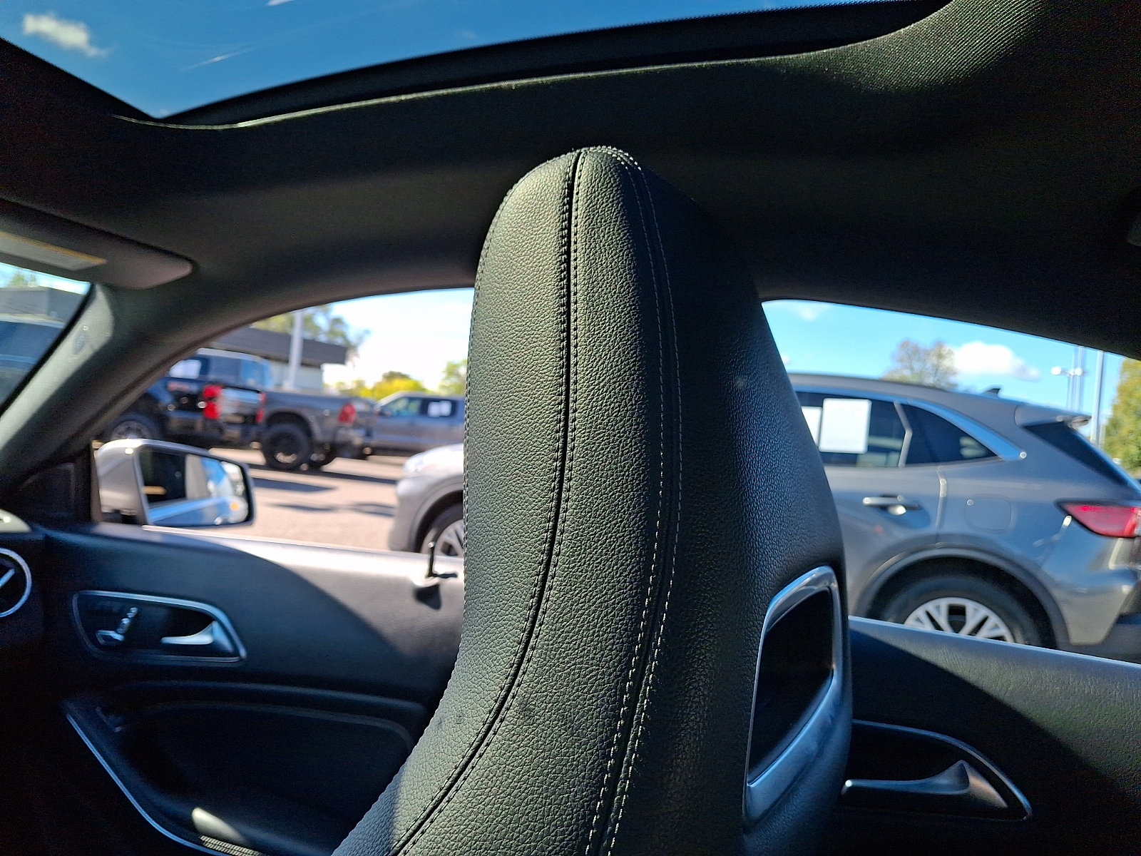 Used 2018 Mercedes-Benz CLA 250 4MATIC image 16
