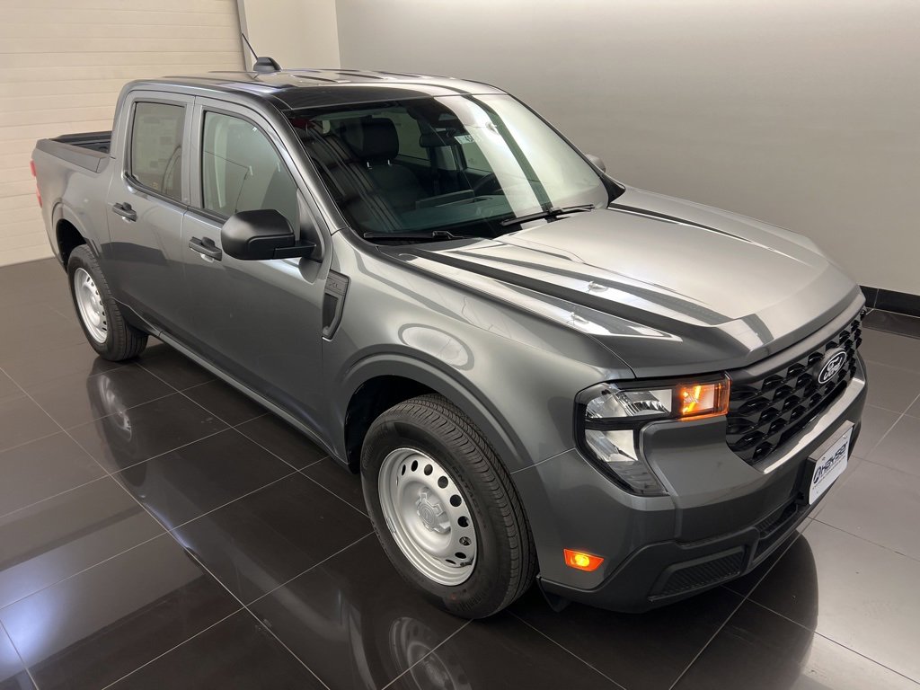 New 2025 Ford Maverick XL image 1
