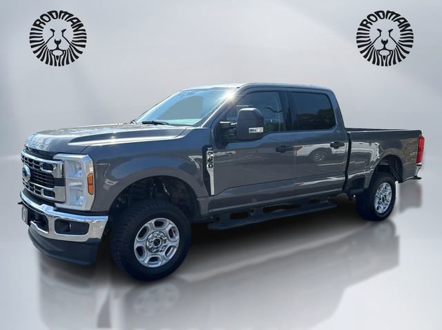 Certified 2025 Ford F250 XLT w/ Snow Plow Prep Package image 1
