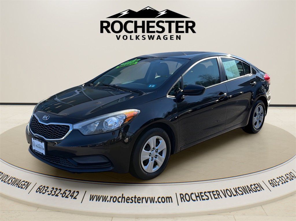 Used 2015 Kia Forte LX image 2