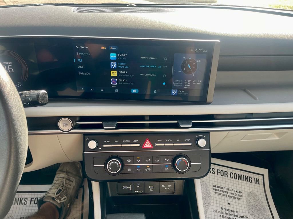 Used 2025 Hyundai Tucson SE image 14