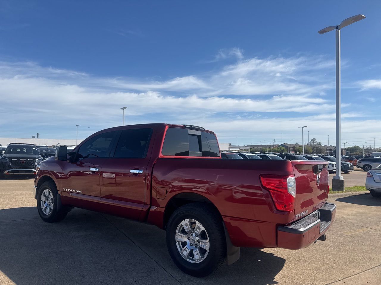 Used 2019 Nissan Titan SV w/ SV Convenience Package image 13