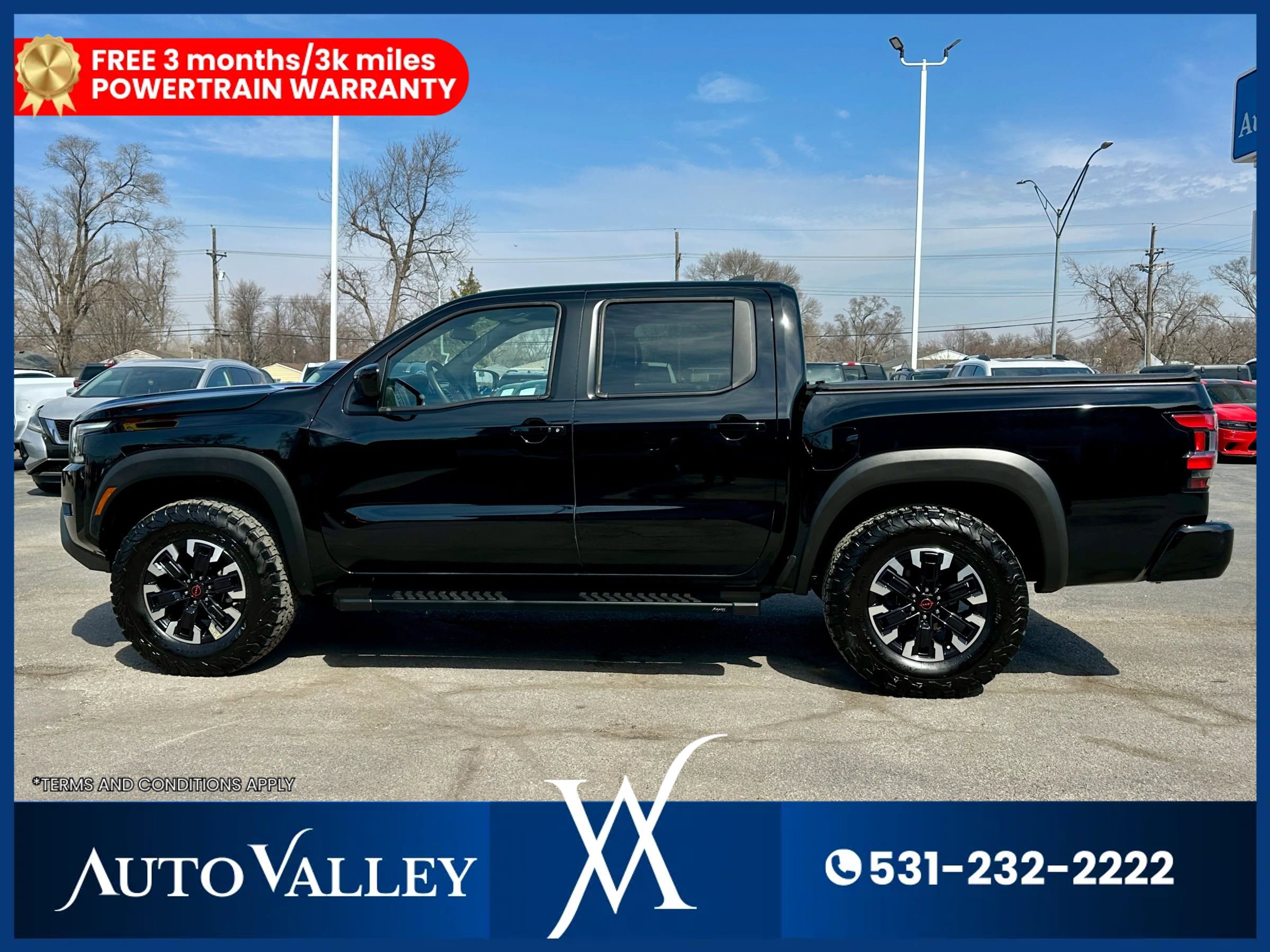 Used 2024 Nissan Frontier PRO-4X w/ Technology Package image 3