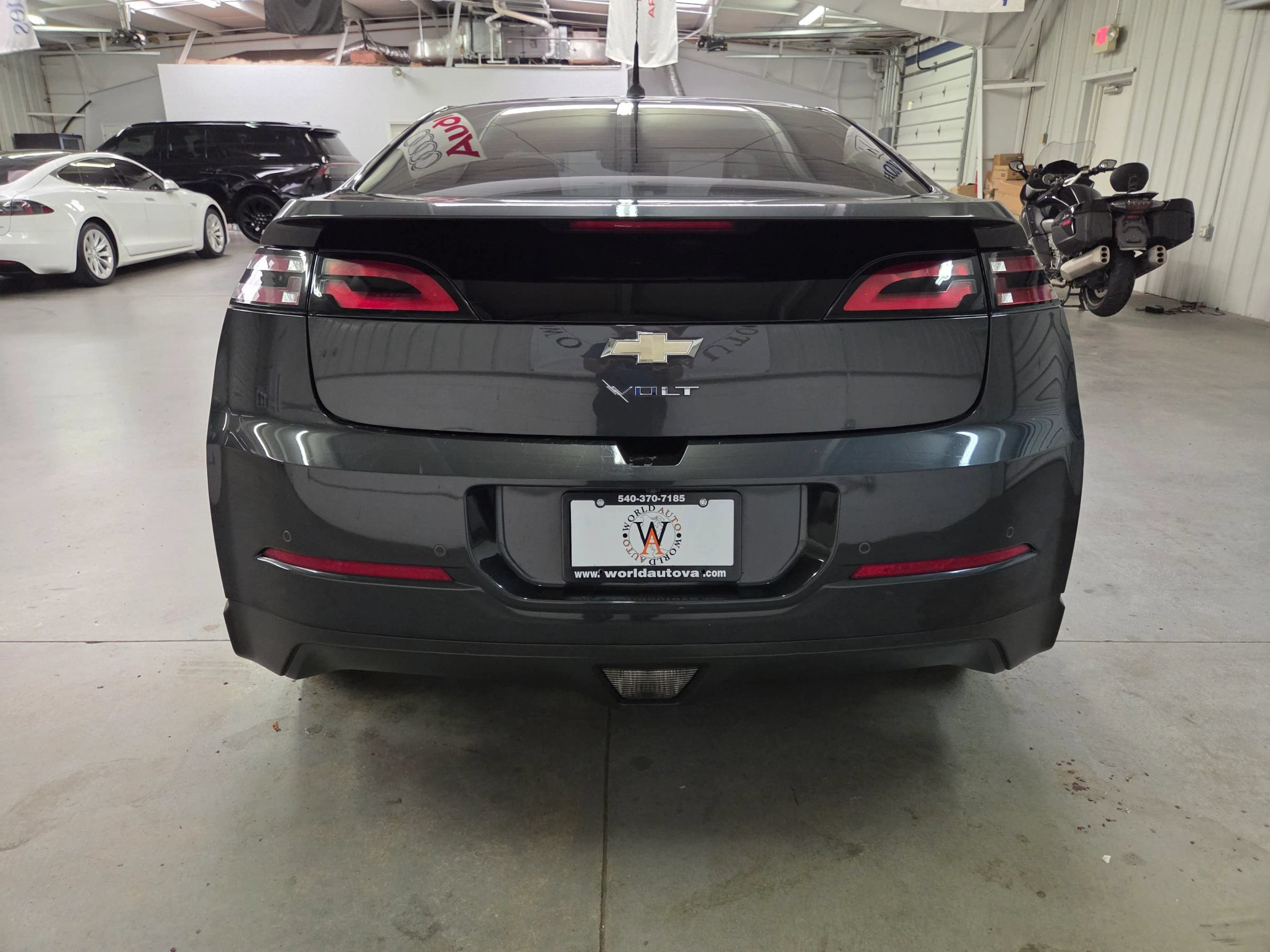 Used 2014 Chevrolet Volt Premium w/ Premium Trim Package FWD image 10