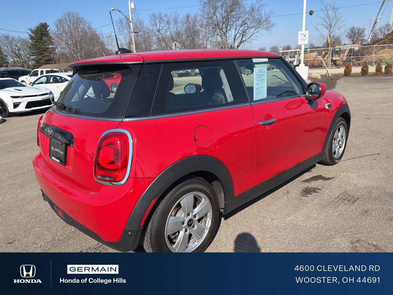 Used 2021 MINI Cooper 2-Door Hardtop image 6