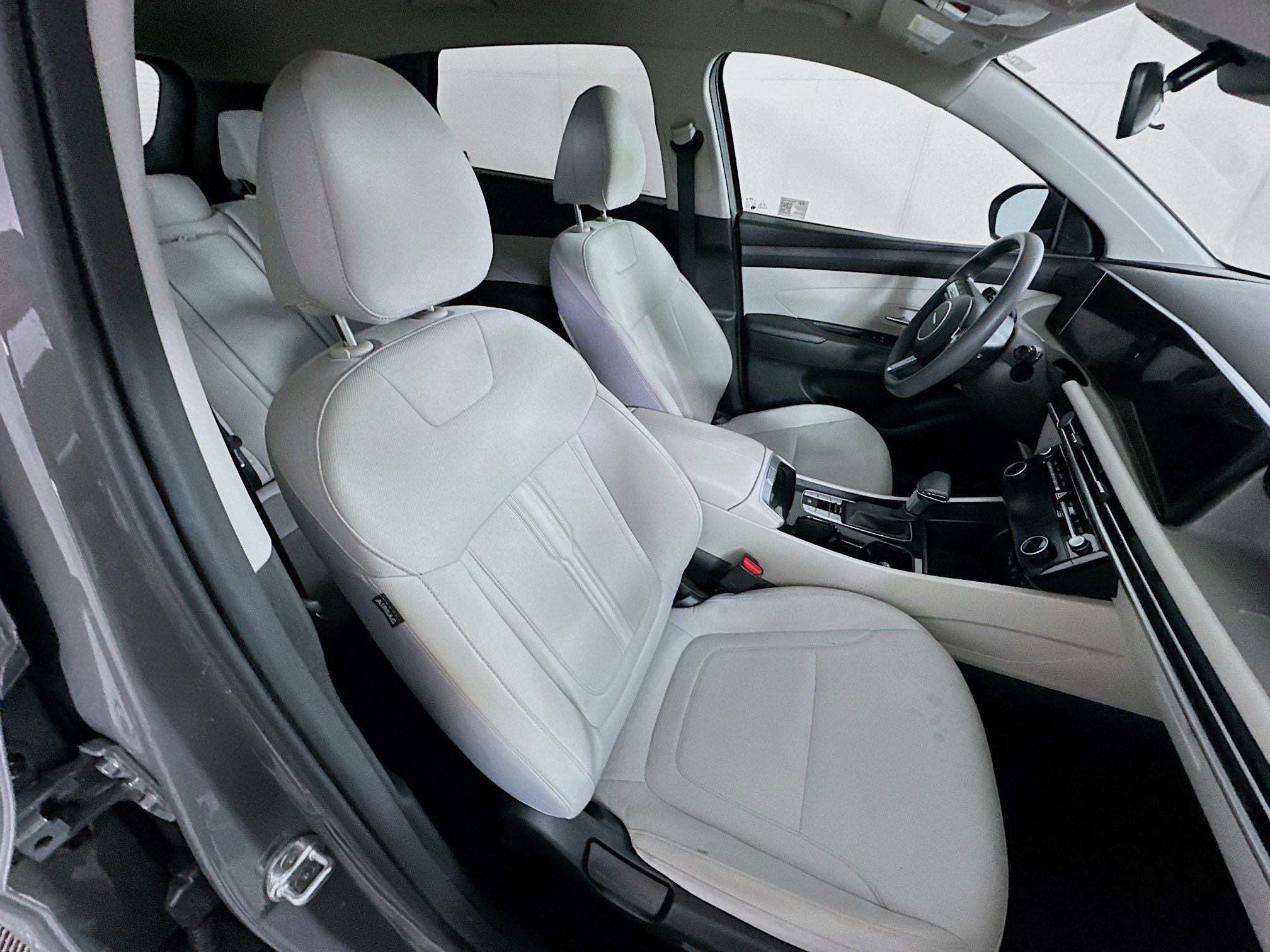 Used 2025 Hyundai Tucson SEL FWD image 31