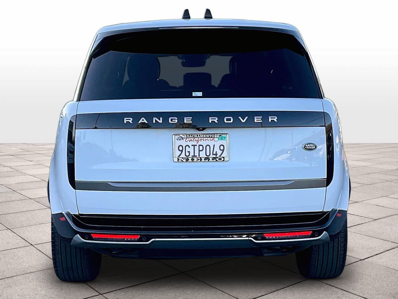 Used 2023 Land Rover Range Rover Long Wheelbase SE AWD/4WD image 7