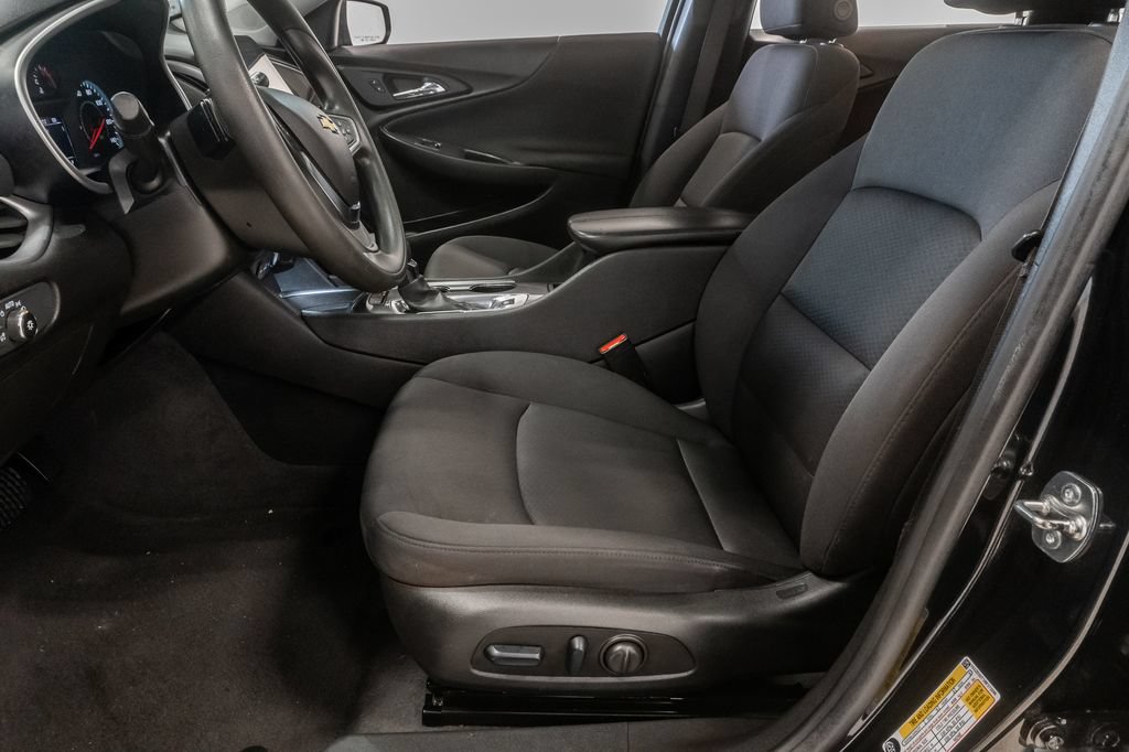 Used 2024 Chevrolet Malibu LT FWD image 11