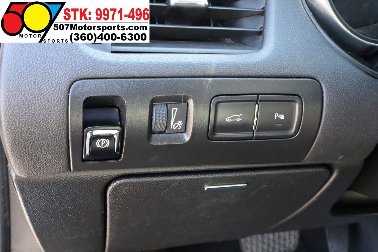 Used 2017 Chevrolet Impala LT w/ Convenience Package FWD image 14