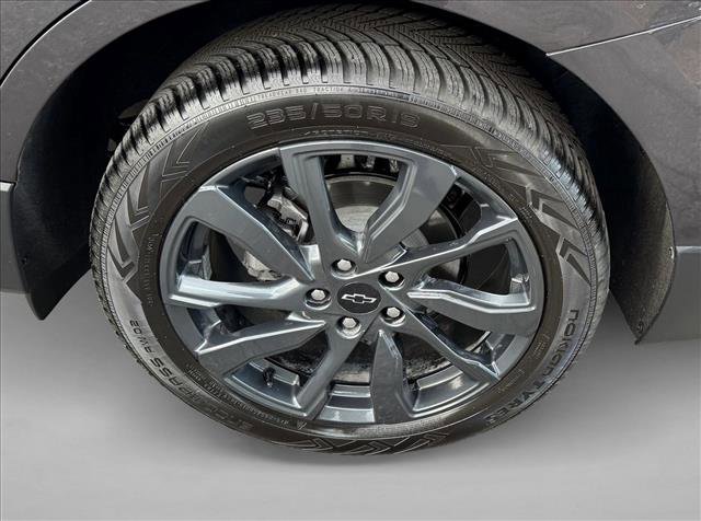 Used 2022 Chevrolet Equinox RS w/ RS Leather Package image 9