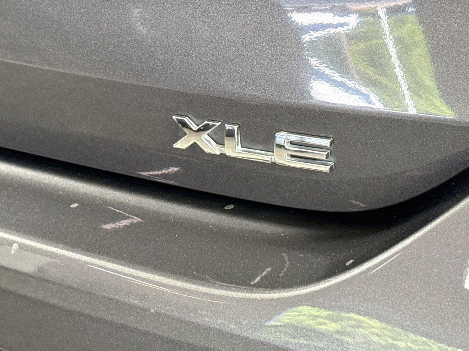 Certified 2023 Toyota Highlander XLE FWD image 15
