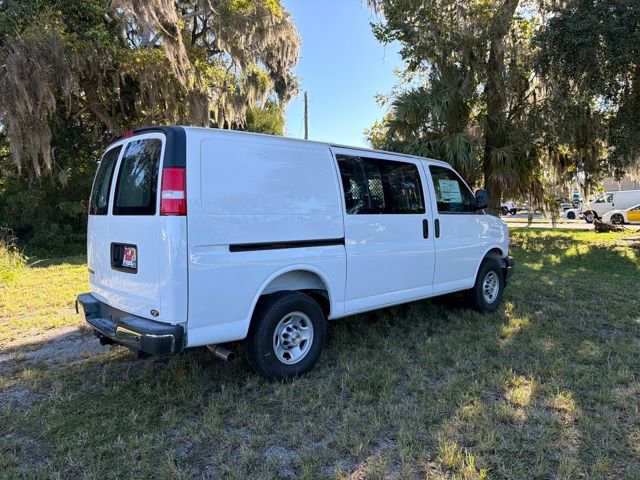 New 2025 Chevrolet Express 2500 w/ Driver Convenience Package RWD image 15