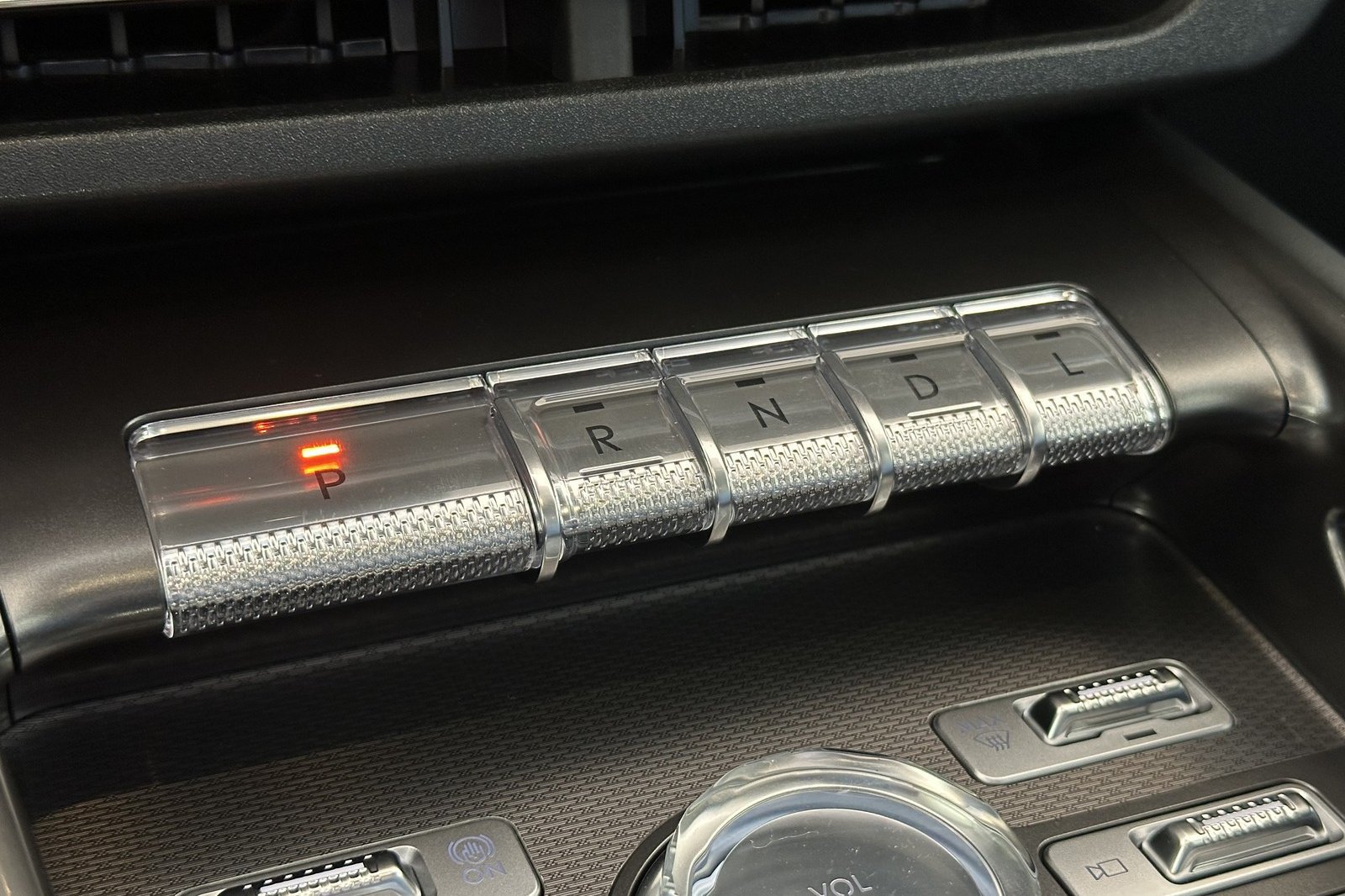 New 2026 Lincoln Nautilus Hybrid AWD/4WD image 20