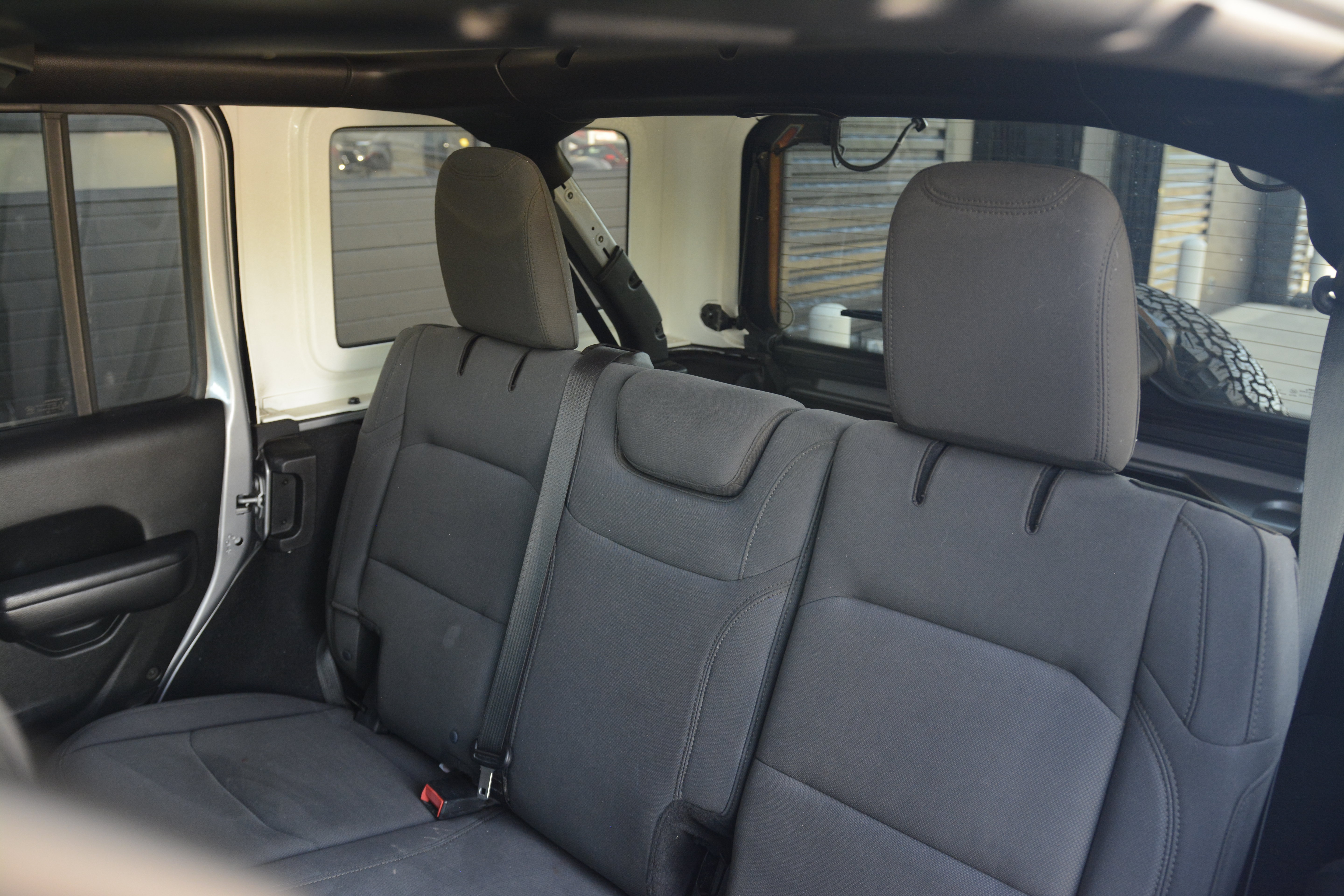 Used 2018 Jeep Wrangler Unlimited Sport AWD/4WD image 26